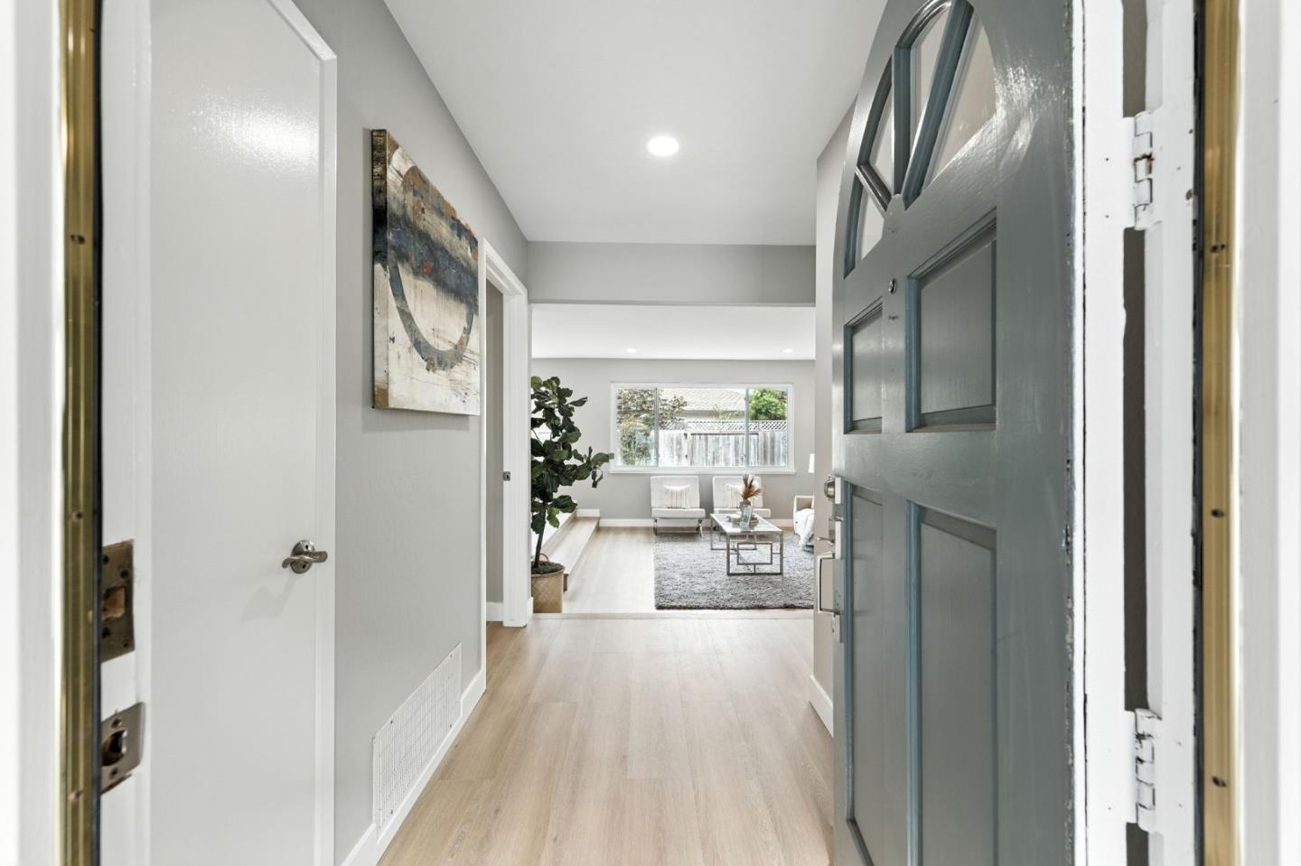 Detail Gallery Image 5 of 36 For 387 Menhaden Ct, Foster City,  CA 94404 - 3 Beds | 2 Baths