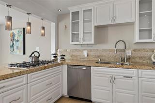 Detail Gallery Image 19 of 27 For 11 Mayflower Ln #242,  San Carlos,  CA 94070 - 3 Beds | 2/1 Baths
