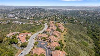 Detail Gallery Image 3 of 27 For 11 Mayflower Ln #242,  San Carlos,  CA 94070 - 3 Beds | 2/1 Baths