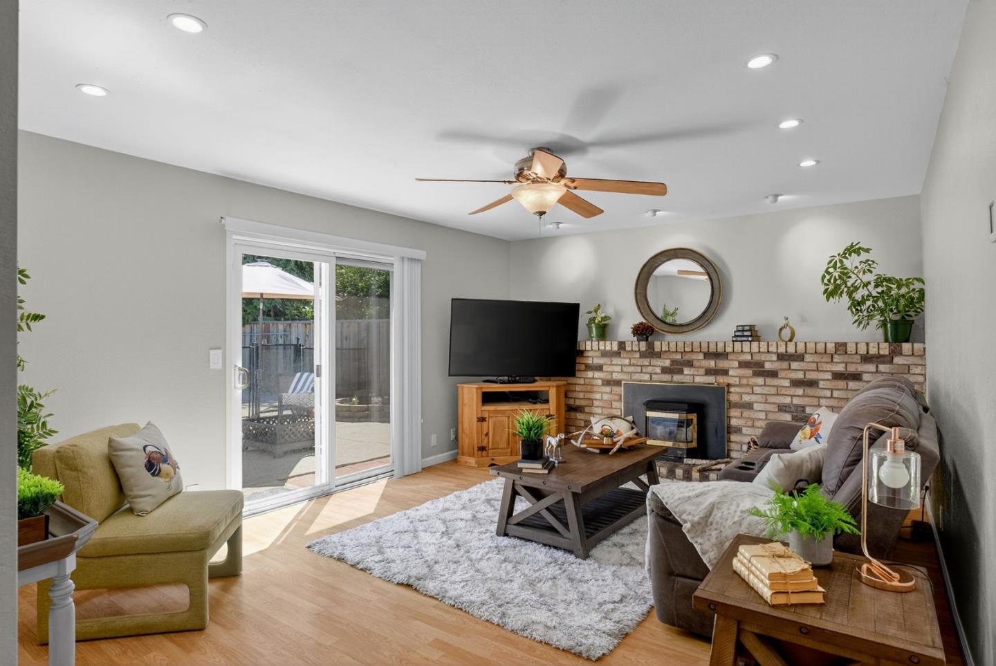 Detail Gallery Image 13 of 40 For 7310 Orchard Dr, Gilroy,  CA 95020 - 4 Beds | 2 Baths