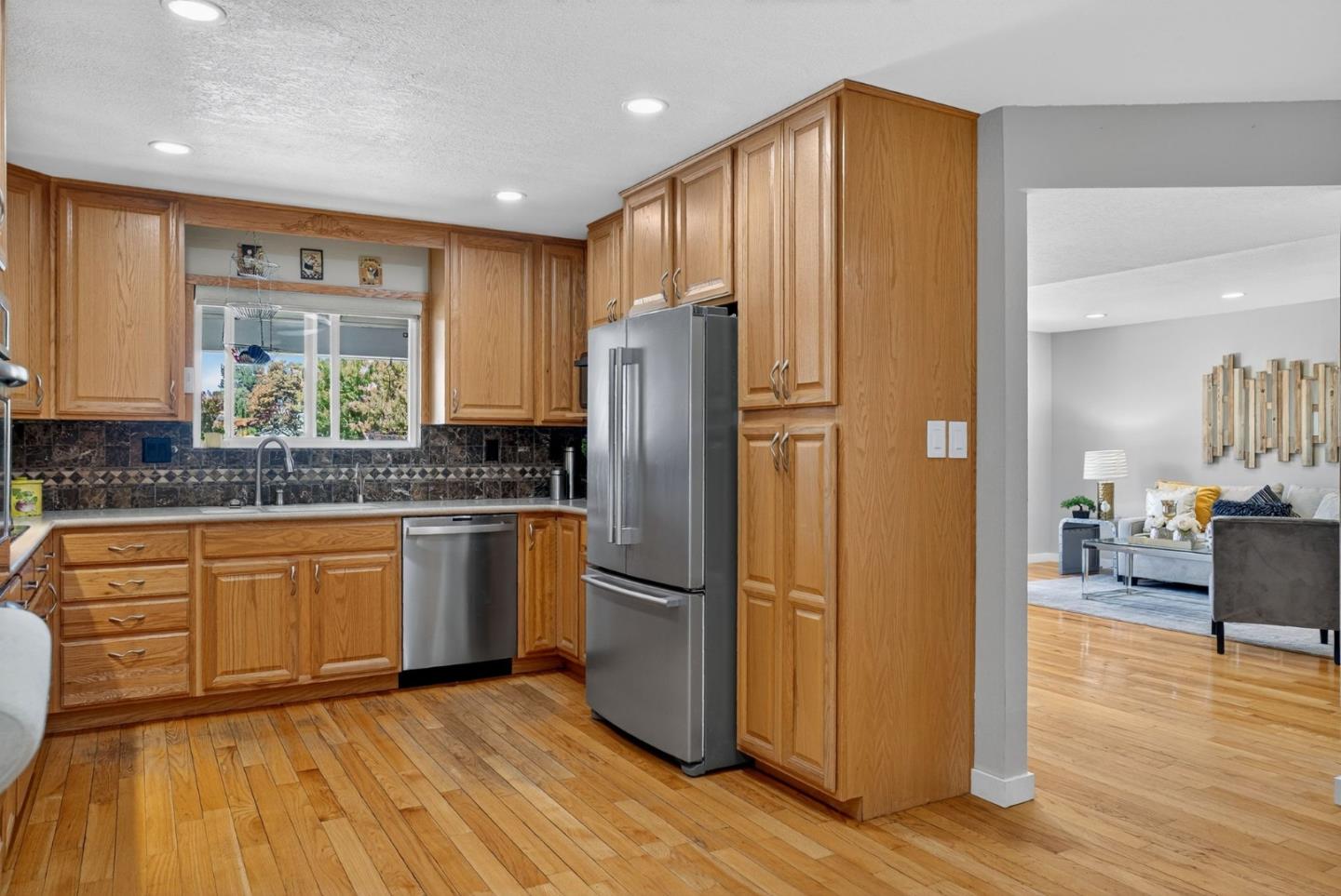 Detail Gallery Image 7 of 40 For 7310 Orchard Dr, Gilroy,  CA 95020 - 4 Beds | 2 Baths