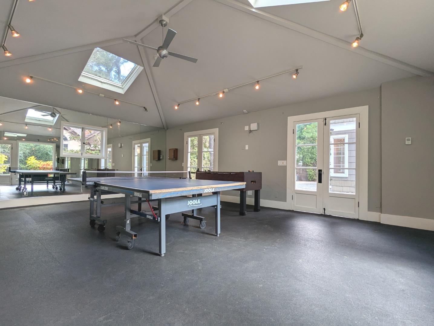 Detail Gallery Image 17 of 20 For 1400 Cowper St, Palo Alto,  CA 94301 - 4 Beds | 3/1 Baths