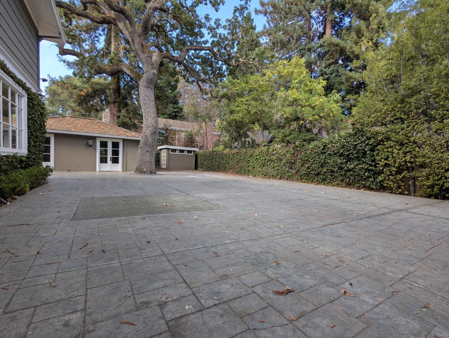 Detail Gallery Image 19 of 20 For 1400 Cowper St, Palo Alto,  CA 94301 - 4 Beds | 3/1 Baths