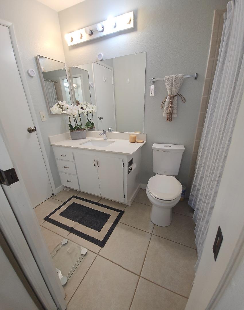 Detail Gallery Image 29 of 41 For 205 Del Valle Cir, El Sobrante,  CA 94803 - 2 Beds | 1/1 Baths