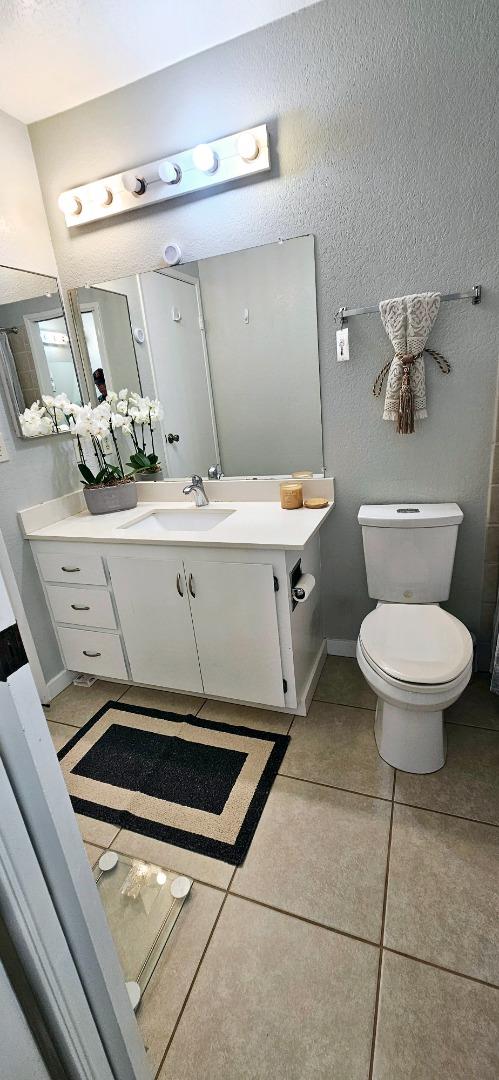 Detail Gallery Image 32 of 41 For 205 Del Valle Cir, El Sobrante,  CA 94803 - 2 Beds | 1/1 Baths