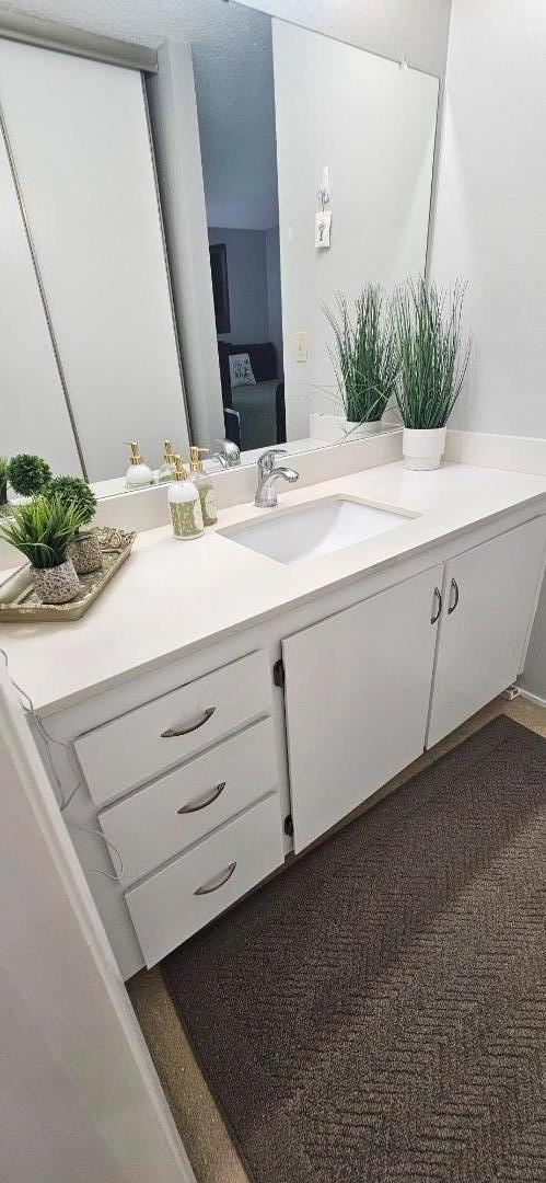Detail Gallery Image 33 of 41 For 205 Del Valle Cir, El Sobrante,  CA 94803 - 2 Beds | 1/1 Baths