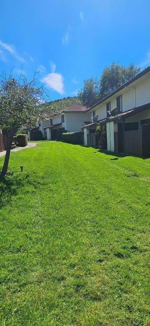 Detail Gallery Image 37 of 41 For 205 Del Valle Cir, El Sobrante,  CA 94803 - 2 Beds | 1/1 Baths