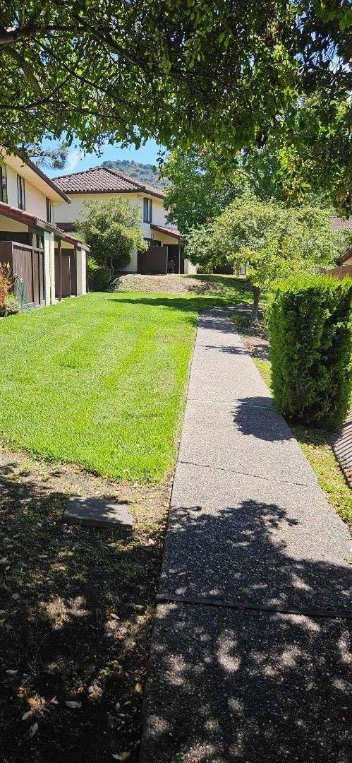 Detail Gallery Image 38 of 41 For 205 Del Valle Cir, El Sobrante,  CA 94803 - 2 Beds | 1/1 Baths