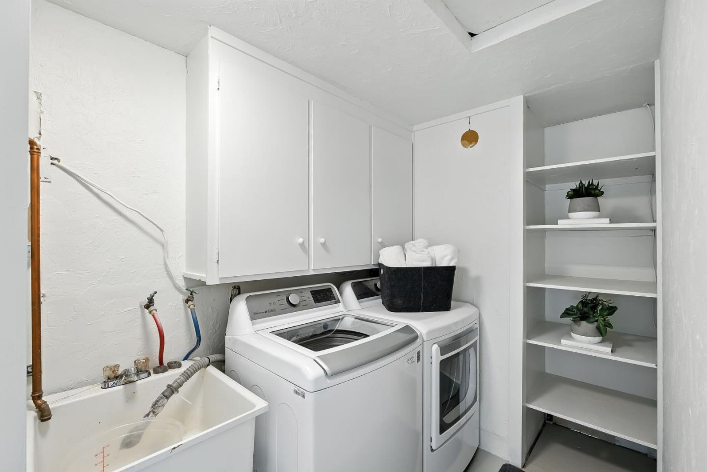 Detail Gallery Image 28 of 48 For 1449 Merrywood Dr, San Jose,  CA 95118 - 3 Beds | 2 Baths