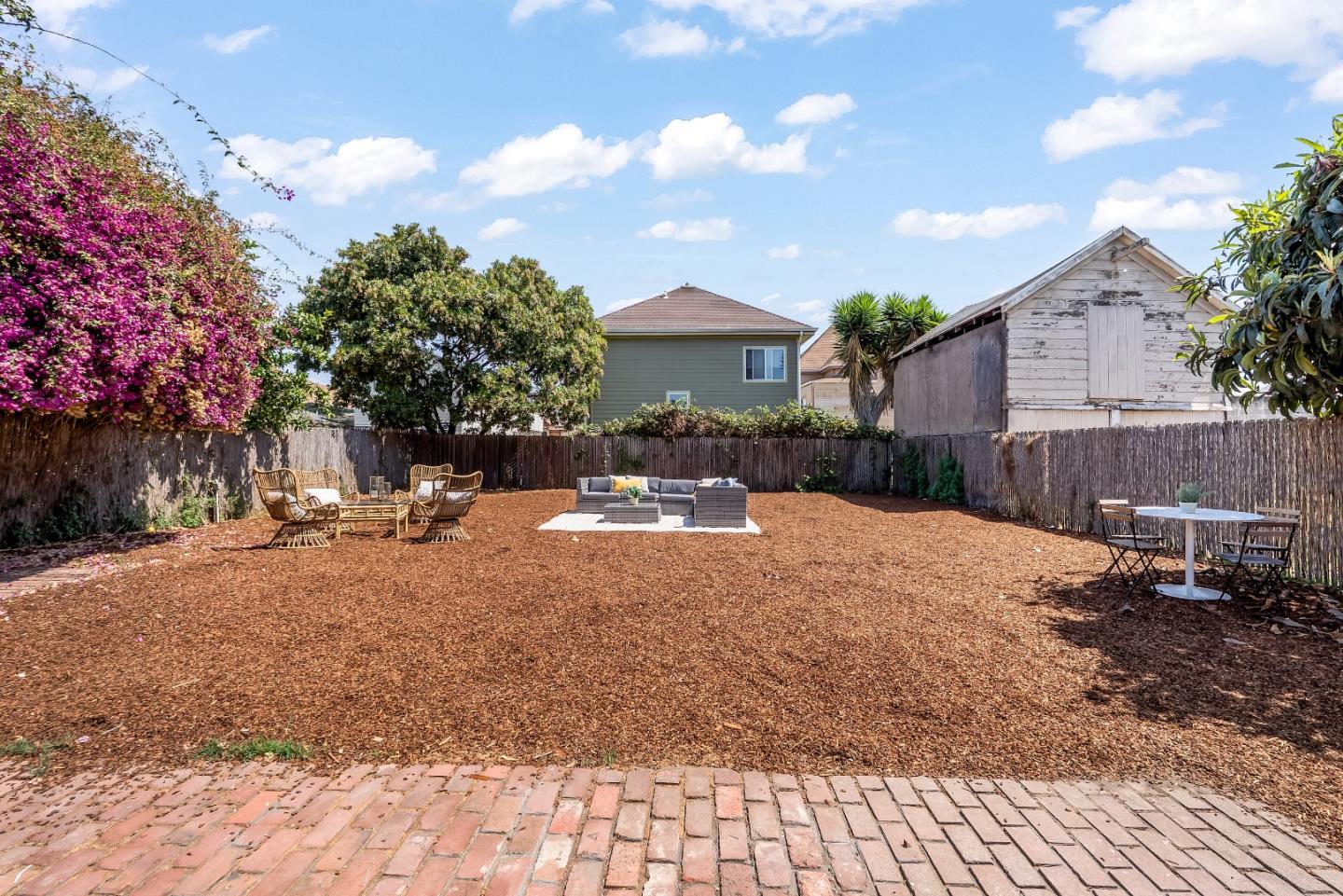 Detail Gallery Image 30 of 31 For 2900 Linden St, Emeryville,  CA 94608 - 3 Beds | 3 Baths