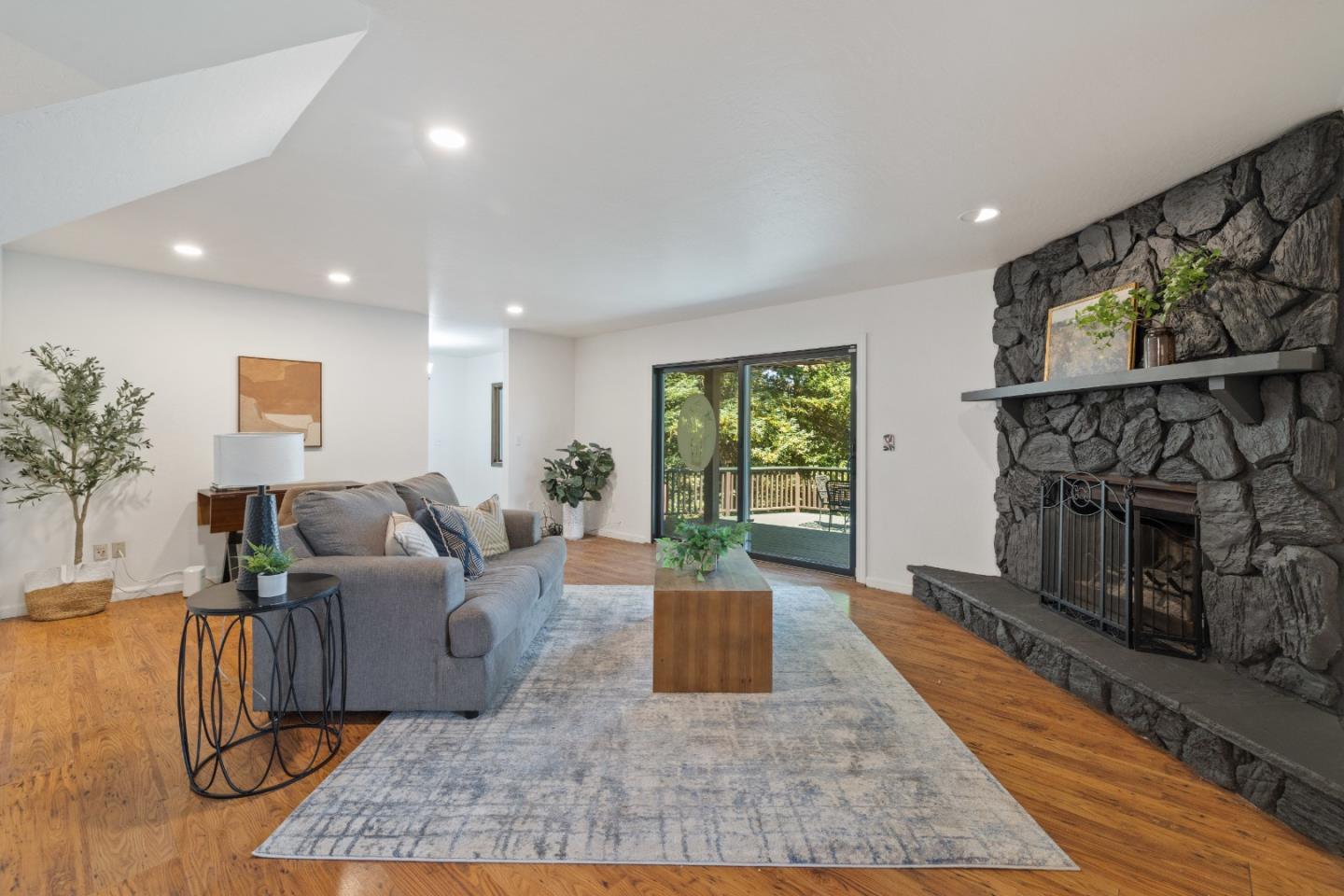 Detail Gallery Image 10 of 107 For 70 Highgate Rd, Scotts Valley,  CA 95066 - 3 Beds | 2/1 Baths