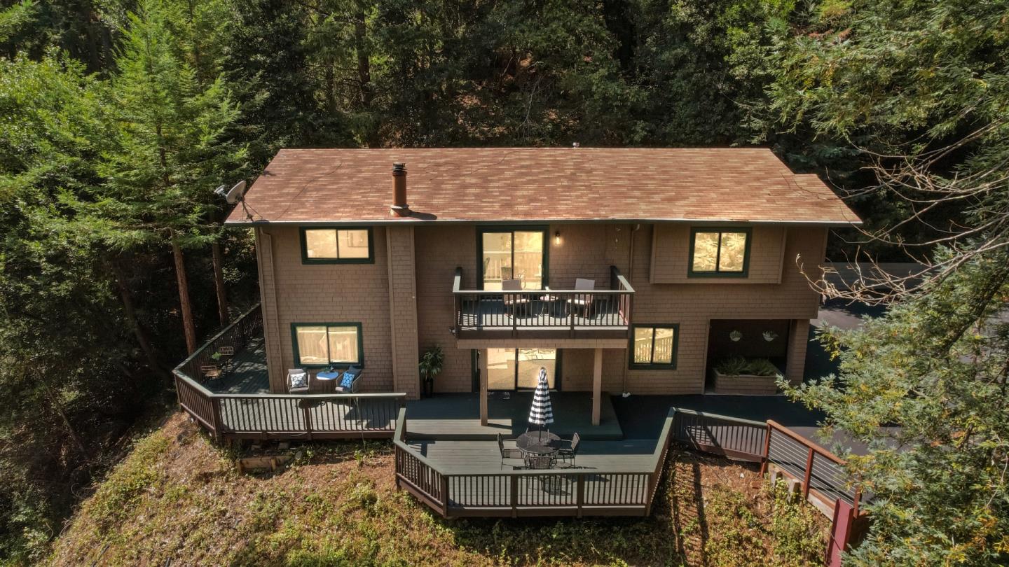 Detail Gallery Image 3 of 107 For 70 Highgate Rd, Scotts Valley,  CA 95066 - 3 Beds | 2/1 Baths