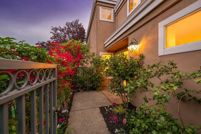 Detail Gallery Image 36 of 48 For 816 Corriente Point Dr, Redwood Shores,  CA 94065 - 4 Beds | 3 Baths