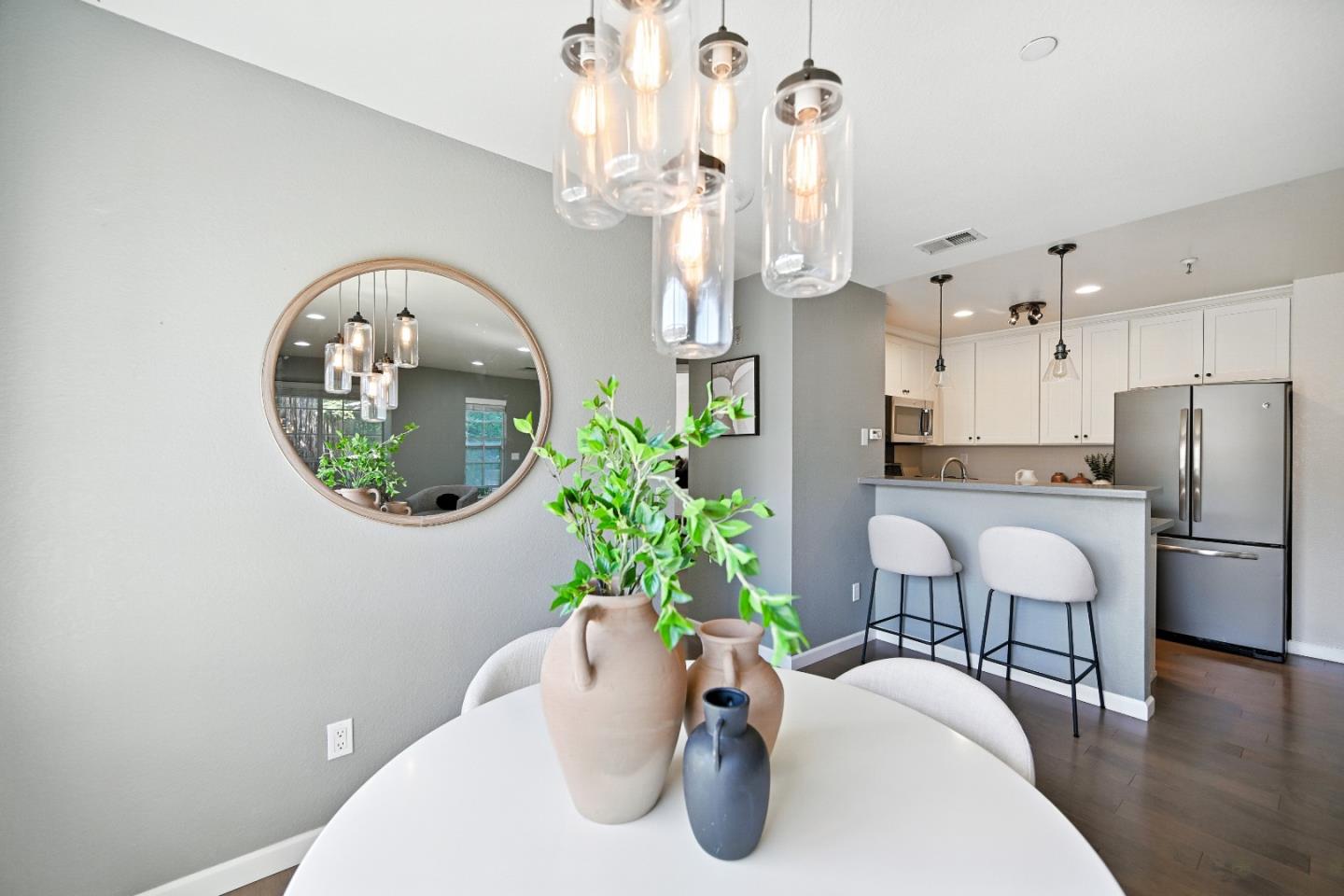 Detail Gallery Image 11 of 56 For 984 Belmont Ter #10,  Sunnyvale,  CA 94086 - 2 Beds | 1 Baths
