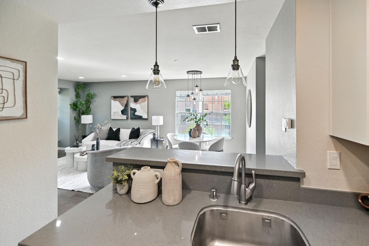 Detail Gallery Image 22 of 56 For 984 Belmont Ter #10,  Sunnyvale,  CA 94086 - 2 Beds | 1 Baths