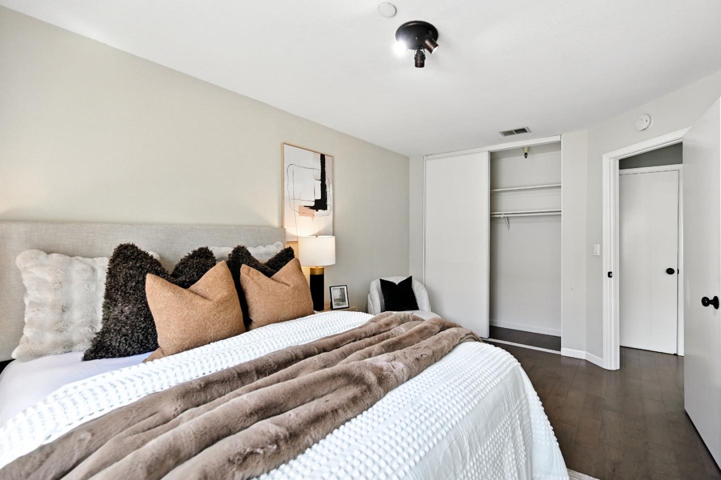 Detail Gallery Image 30 of 56 For 984 Belmont Ter #10,  Sunnyvale,  CA 94086 - 2 Beds | 1 Baths