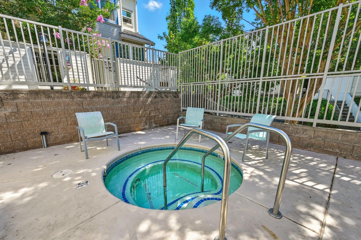 Detail Gallery Image 46 of 56 For 984 Belmont Ter #10,  Sunnyvale,  CA 94086 - 2 Beds | 1 Baths
