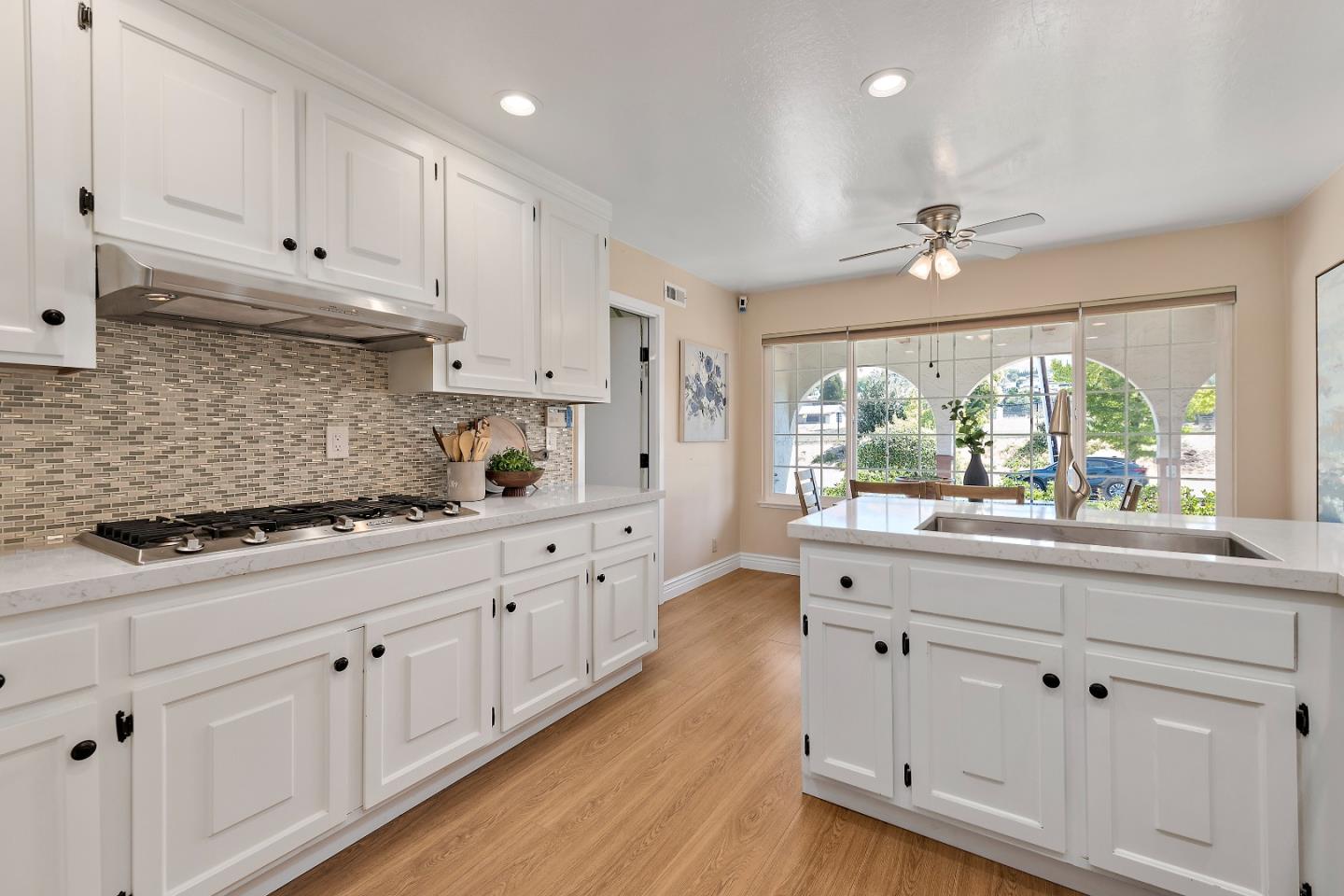 Detail Gallery Image 12 of 29 For 2467 Flint Ave, San Jose,  CA 95148 - 4 Beds | 2 Baths