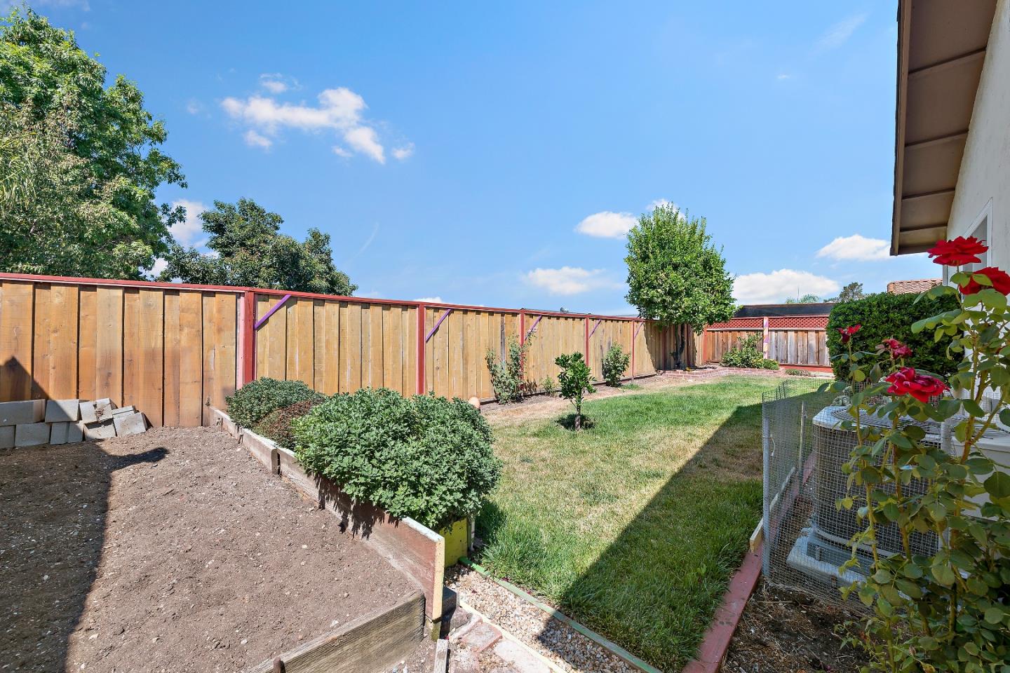 Detail Gallery Image 25 of 29 For 2467 Flint Ave, San Jose,  CA 95148 - 4 Beds | 2 Baths