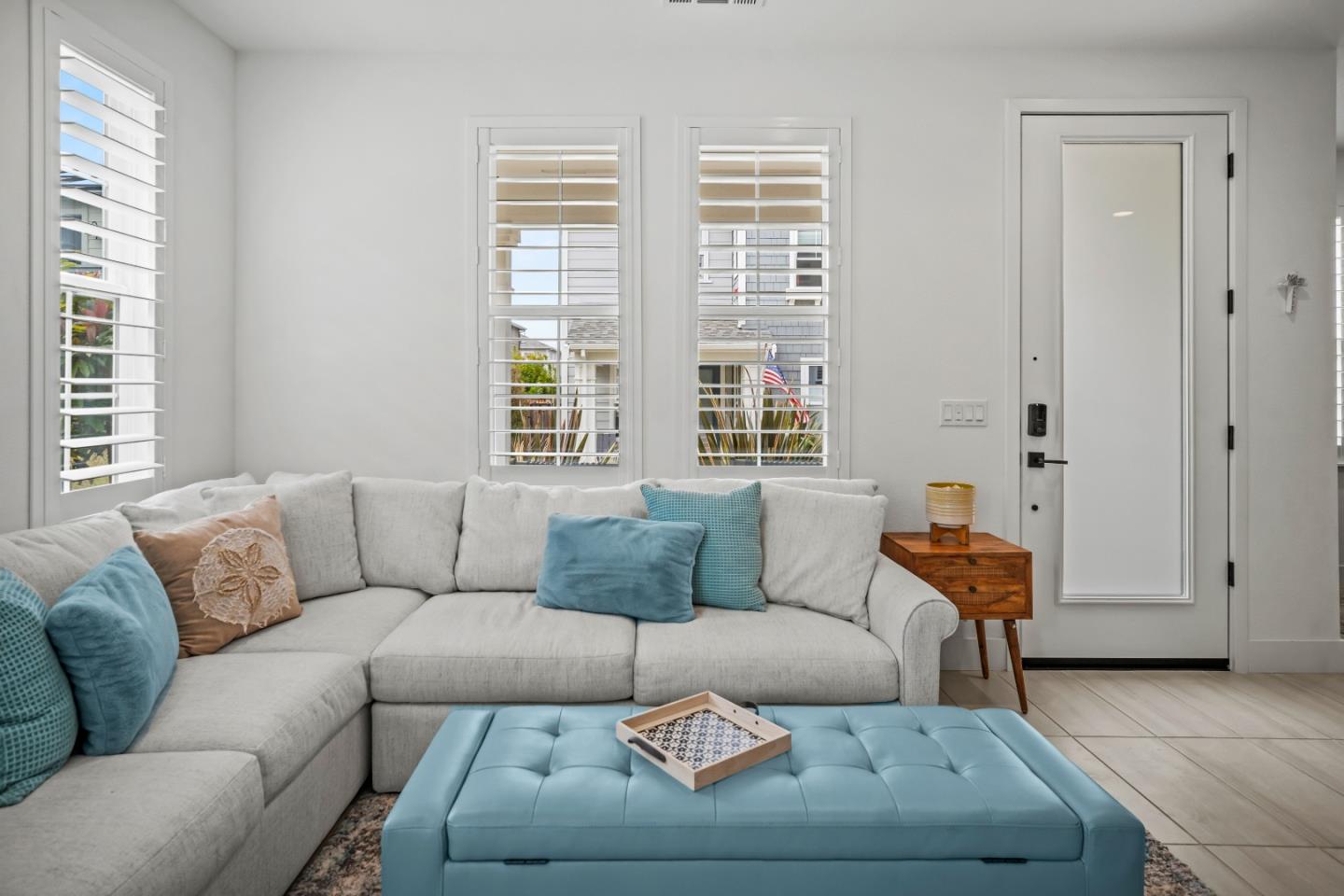 Detail Gallery Image 12 of 38 For 2798 Telegraph Blvd, Marina,  CA 93933 - 3 Beds | 2/1 Baths