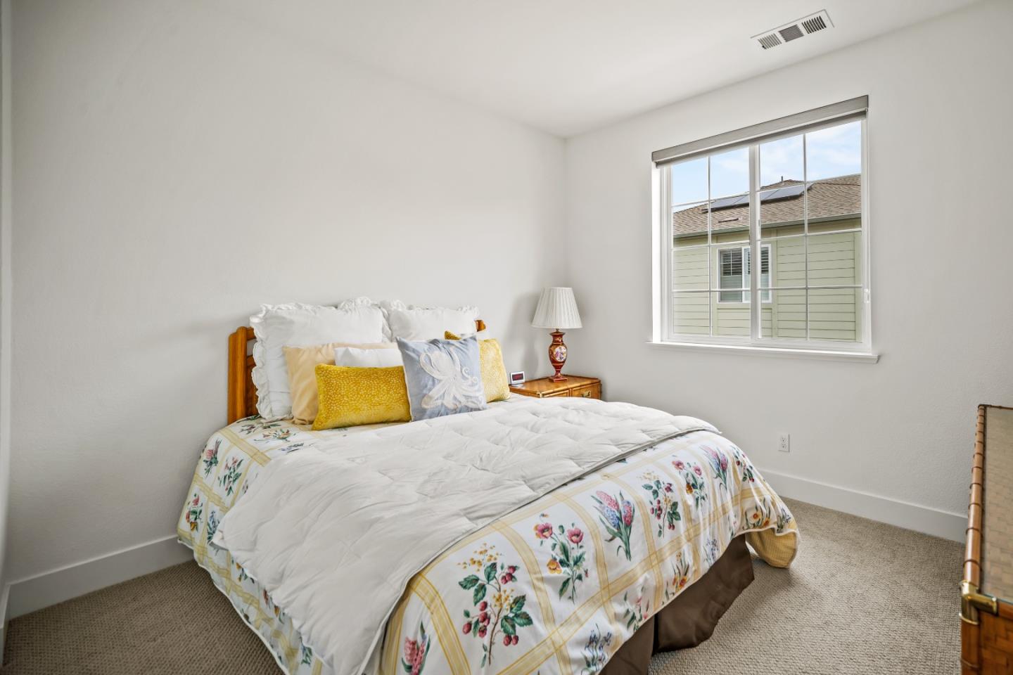 Detail Gallery Image 21 of 38 For 2798 Telegraph Blvd, Marina,  CA 93933 - 3 Beds | 2/1 Baths