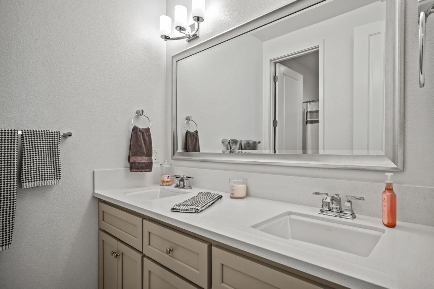 Detail Gallery Image 23 of 38 For 2798 Telegraph Blvd, Marina,  CA 93933 - 3 Beds | 2/1 Baths