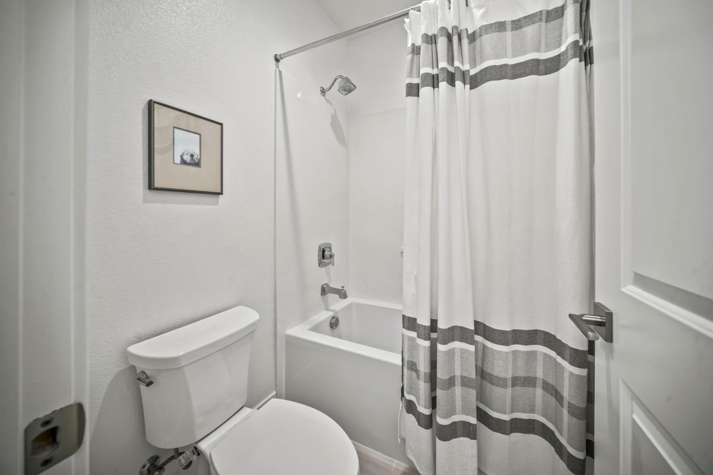 Detail Gallery Image 24 of 38 For 2798 Telegraph Blvd, Marina,  CA 93933 - 3 Beds | 2/1 Baths