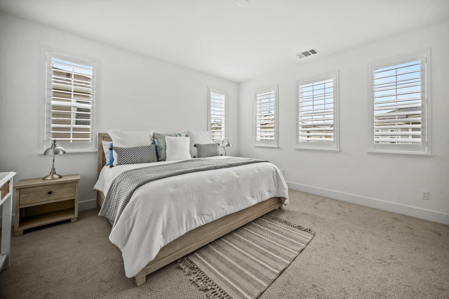 Detail Gallery Image 26 of 38 For 2798 Telegraph Blvd, Marina,  CA 93933 - 3 Beds | 2/1 Baths