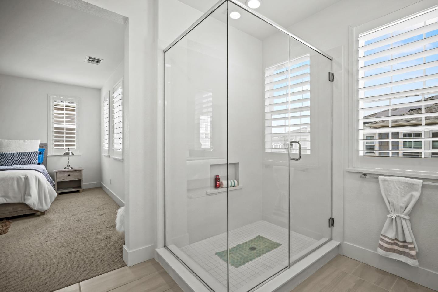 Detail Gallery Image 31 of 38 For 2798 Telegraph Blvd, Marina,  CA 93933 - 3 Beds | 2/1 Baths