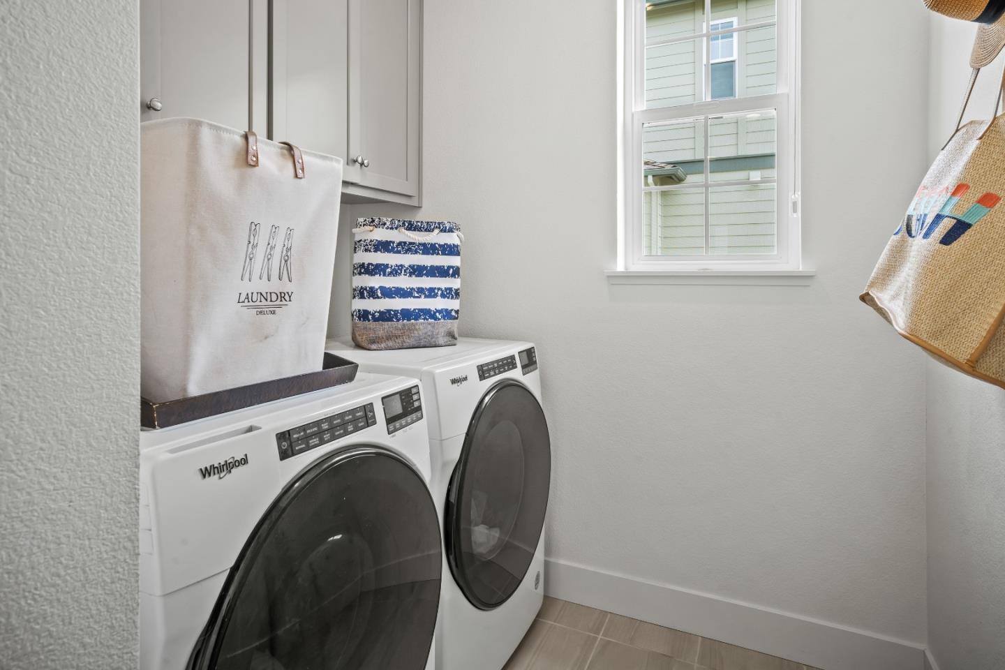 Detail Gallery Image 33 of 38 For 2798 Telegraph Blvd, Marina,  CA 93933 - 3 Beds | 2/1 Baths
