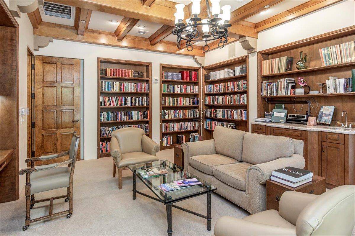 Detail Gallery Image 35 of 37 For 555 Byron St #104,  Palo Alto,  CA 94301 - 3 Beds | 2 Baths