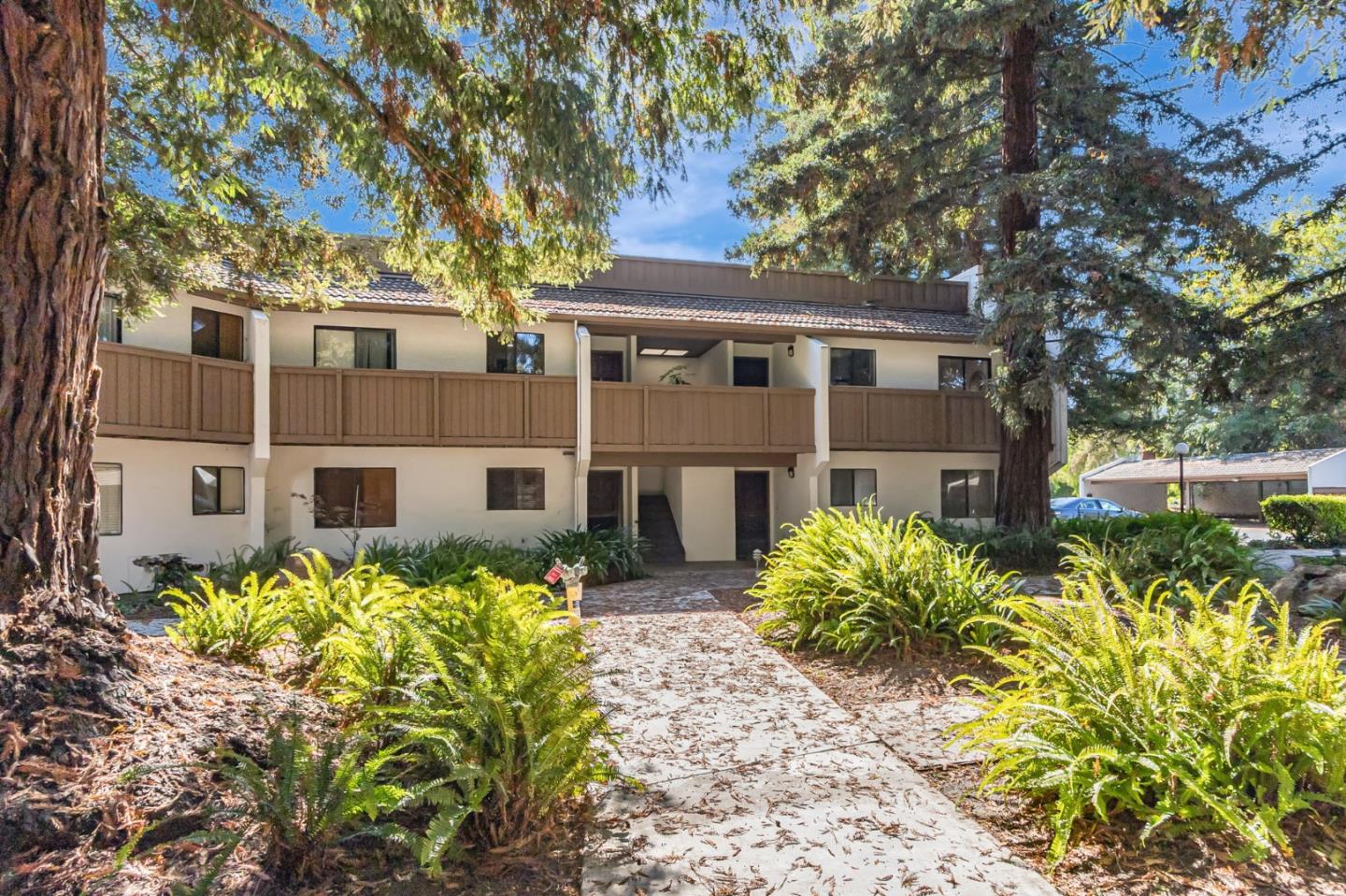 Detail Gallery Image 4 of 38 For 2201 Monroe St #102,  Santa Clara,  CA 95050 - 2 Beds | 1 Baths