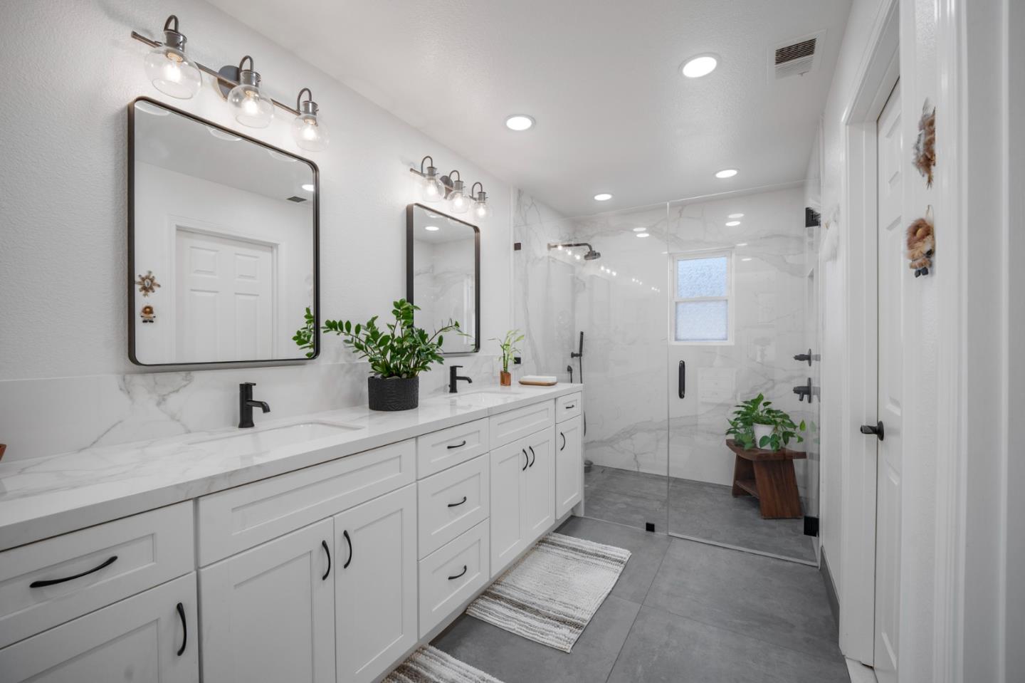 Detail Gallery Image 10 of 34 For 18435 Murphy Springs Dr, Morgan Hill,  CA 95037 - 3 Beds | 2/1 Baths