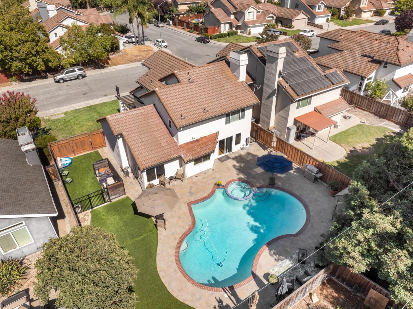 Detail Gallery Image 3 of 34 For 18435 Murphy Springs Dr, Morgan Hill,  CA 95037 - 3 Beds | 2/1 Baths