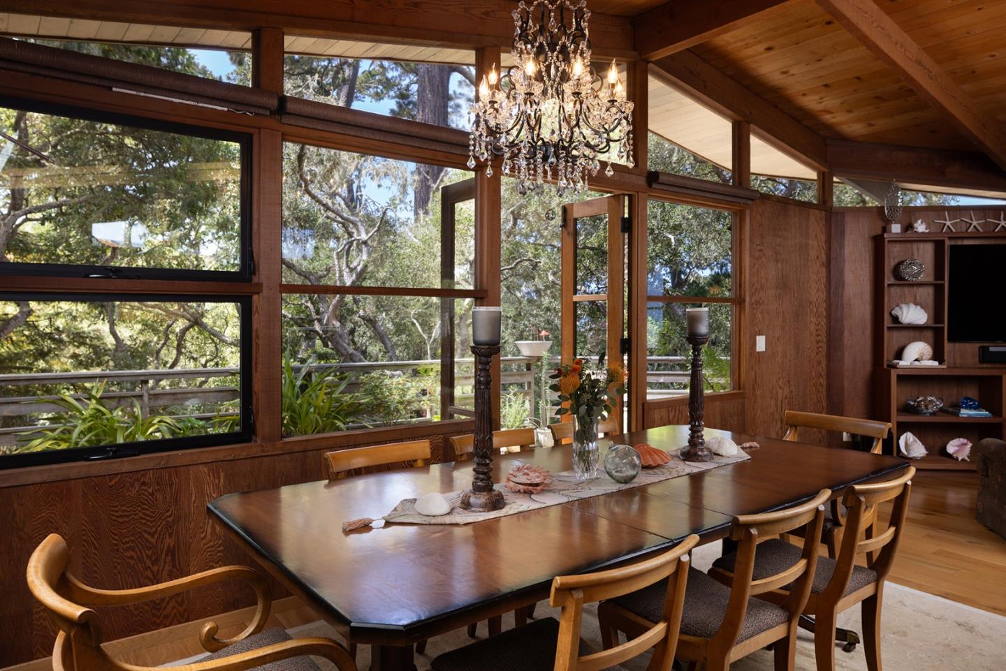 Detail Gallery Image 12 of 44 For 799 Parcel St, Monterey,  CA 93940 - 4 Beds | 3 Baths