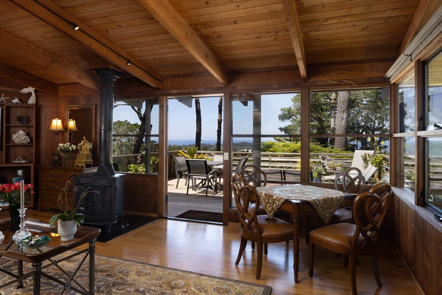 Detail Gallery Image 5 of 44 For 799 Parcel St, Monterey,  CA 93940 - 4 Beds | 3 Baths