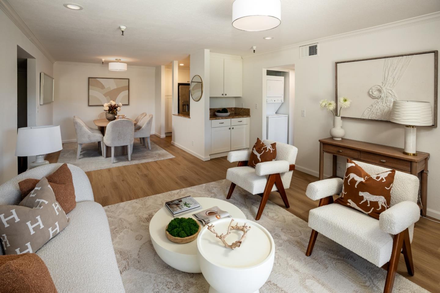 Detail Gallery Image 7 of 19 For 2111 Latham #321,  Mountain View,  CA 94040 - 2 Beds | 2 Baths