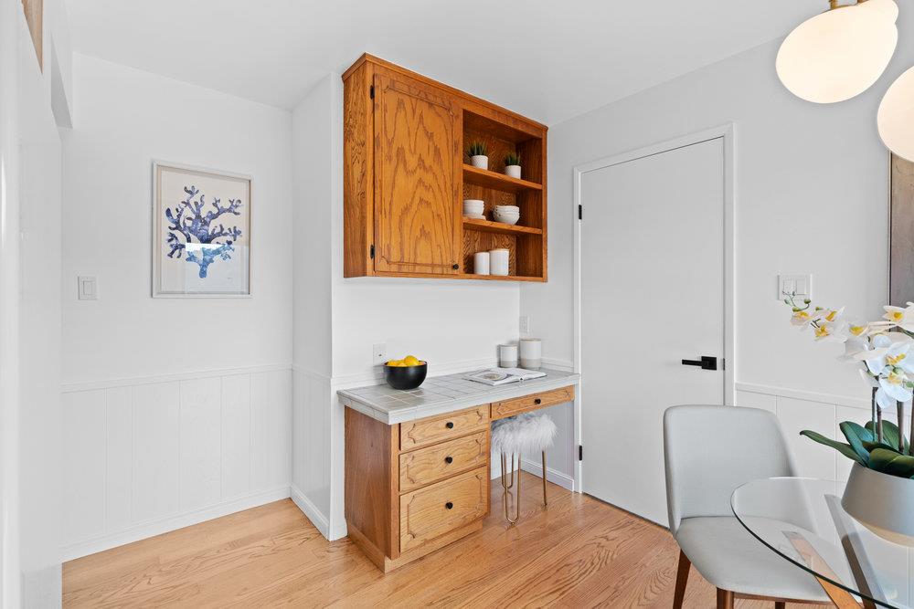 Detail Gallery Image 13 of 42 For 38 Sequoia Ct, San Carlos,  CA 94070 - 3 Beds | 2/1 Baths
