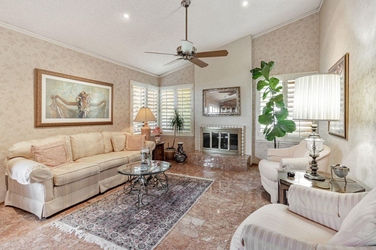 Detail Gallery Image 6 of 35 For 2885 Mantis Dr, San Jose,  CA 95148 - 4 Beds | 2 Baths