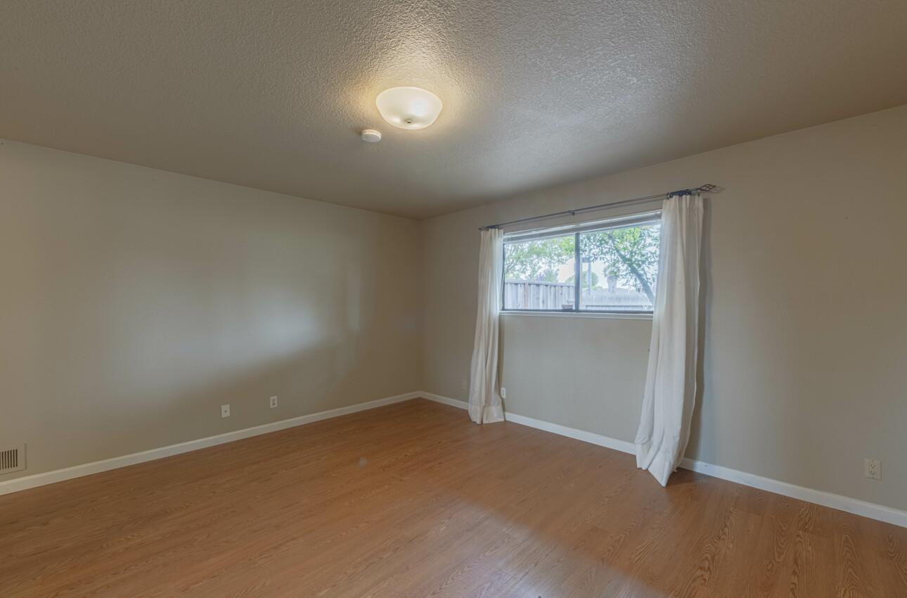 Detail Gallery Image 31 of 38 For 330 Woodside Dr #104,  Salinas,  CA 93901 - 2 Beds | 2 Baths