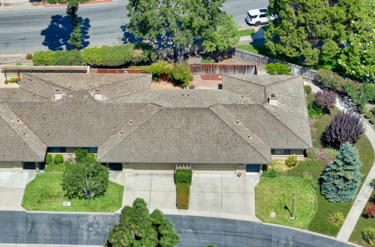 Detail Gallery Image 6 of 38 For 330 Woodside Dr #104,  Salinas,  CA 93901 - 2 Beds | 2 Baths