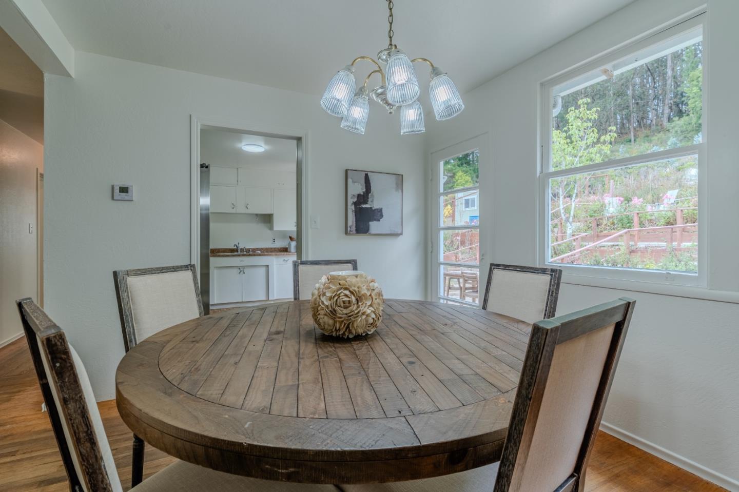 Detail Gallery Image 11 of 42 For 1451 Perez Dr, Pacifica,  CA 94044 - 3 Beds | 1 Baths