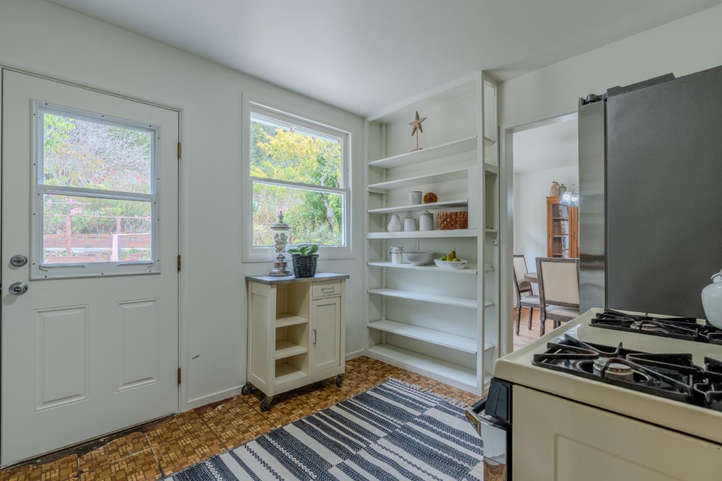 Detail Gallery Image 15 of 42 For 1451 Perez Dr, Pacifica,  CA 94044 - 3 Beds | 1 Baths