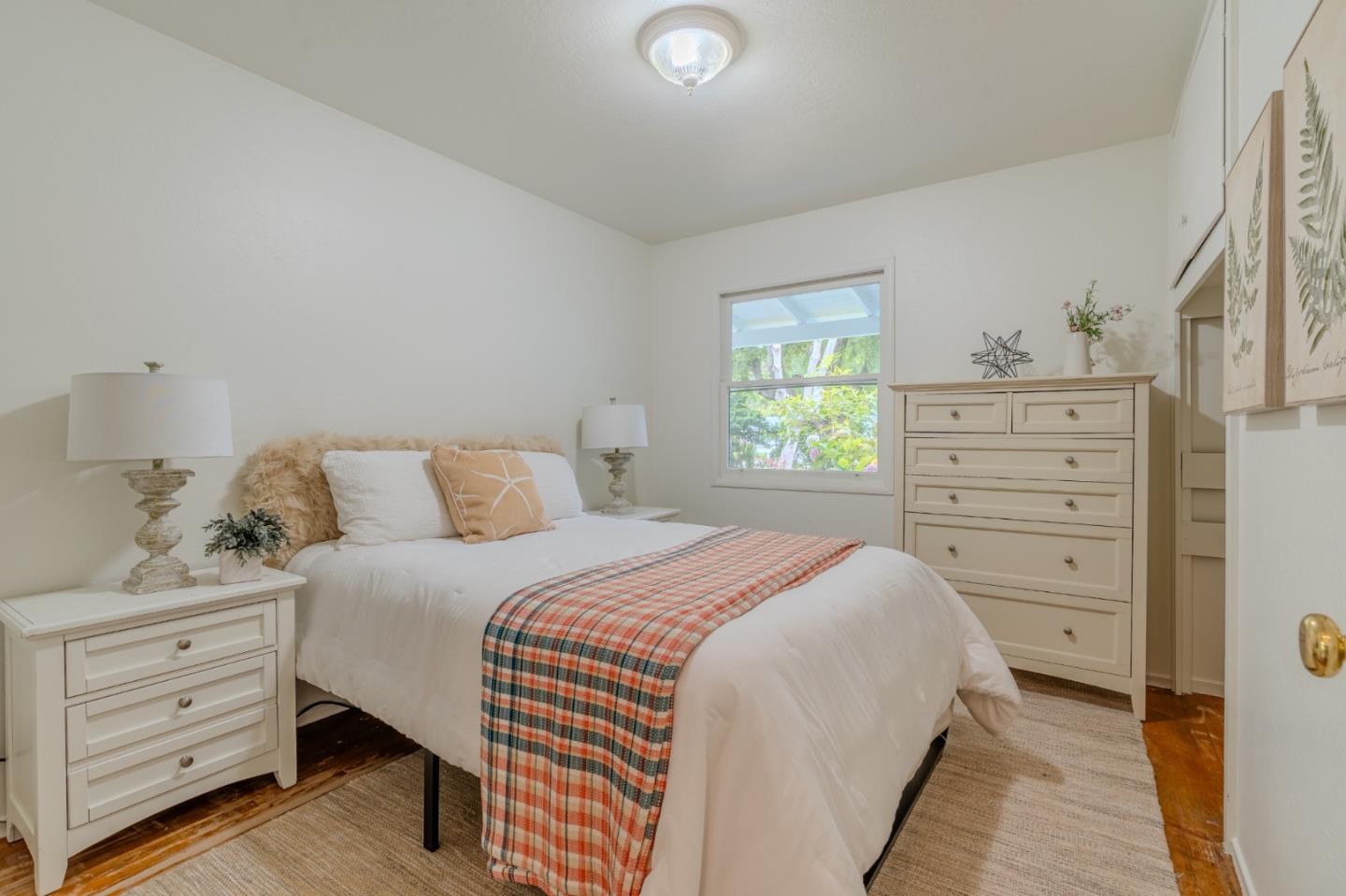 Detail Gallery Image 19 of 42 For 1451 Perez Dr, Pacifica,  CA 94044 - 3 Beds | 1 Baths