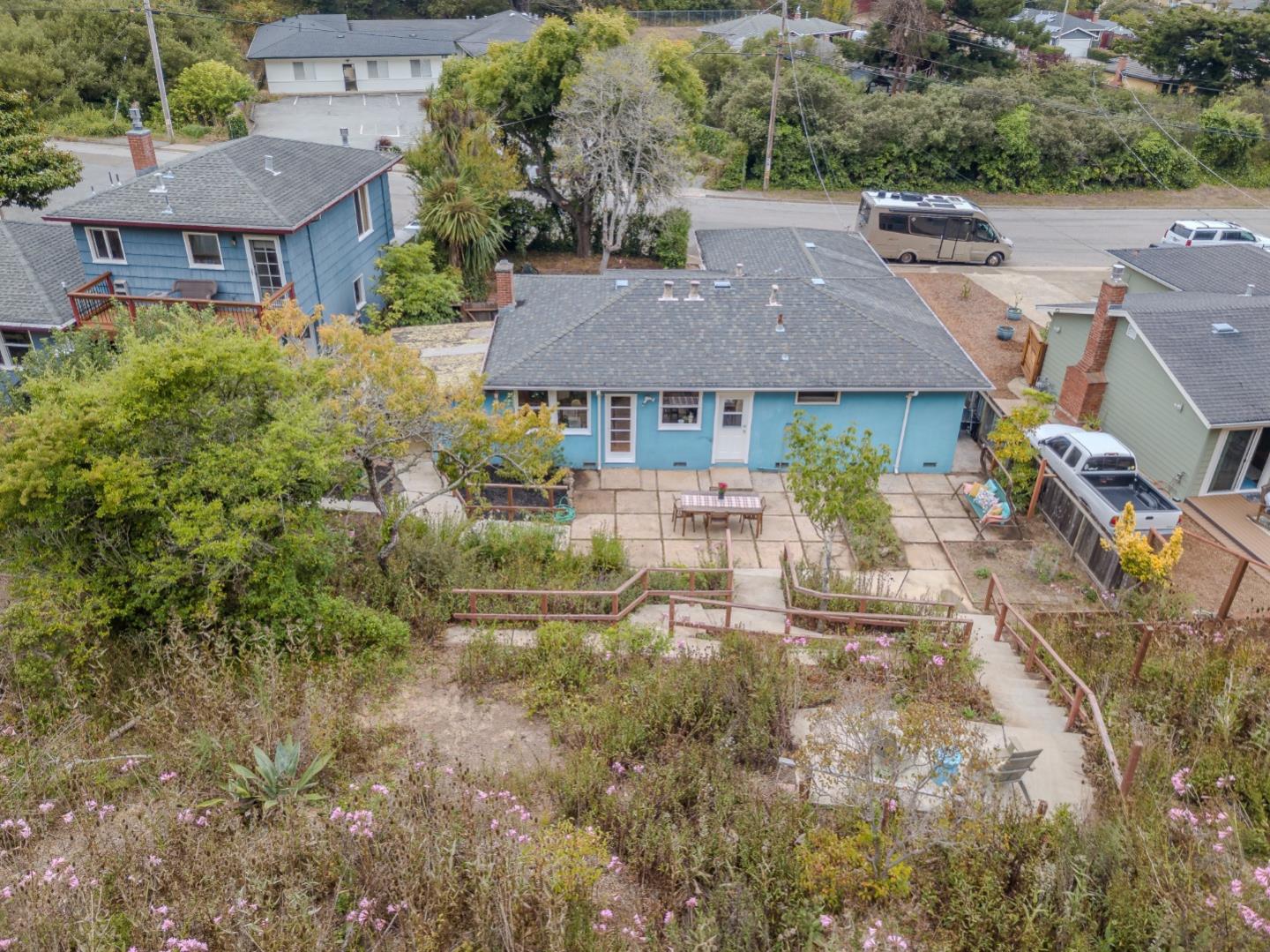 Detail Gallery Image 36 of 42 For 1451 Perez Dr, Pacifica,  CA 94044 - 3 Beds | 1 Baths