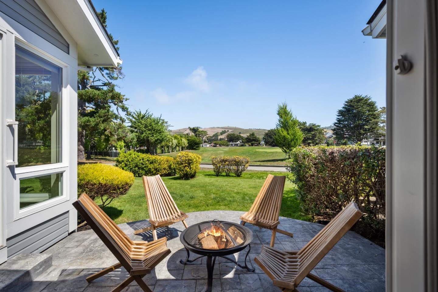 Detail Gallery Image 15 of 41 For 6 Bayhill Pl, Half Moon Bay,  CA 94019 - 3 Beds | 3 Baths