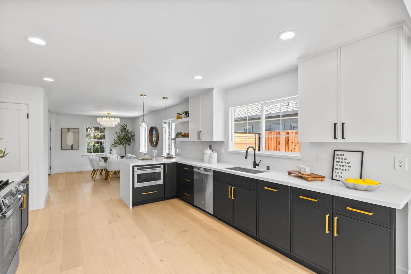Detail Gallery Image 11 of 30 For 1125 Camino Pablo, San Jose,  CA 95125 - 3 Beds | 3 Baths