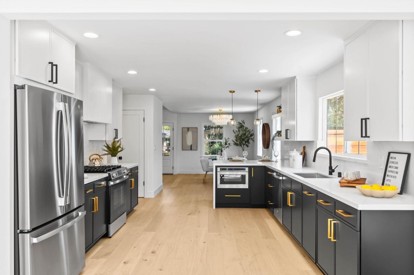 Detail Gallery Image 9 of 30 For 1125 Camino Pablo, San Jose,  CA 95125 - 3 Beds | 3 Baths