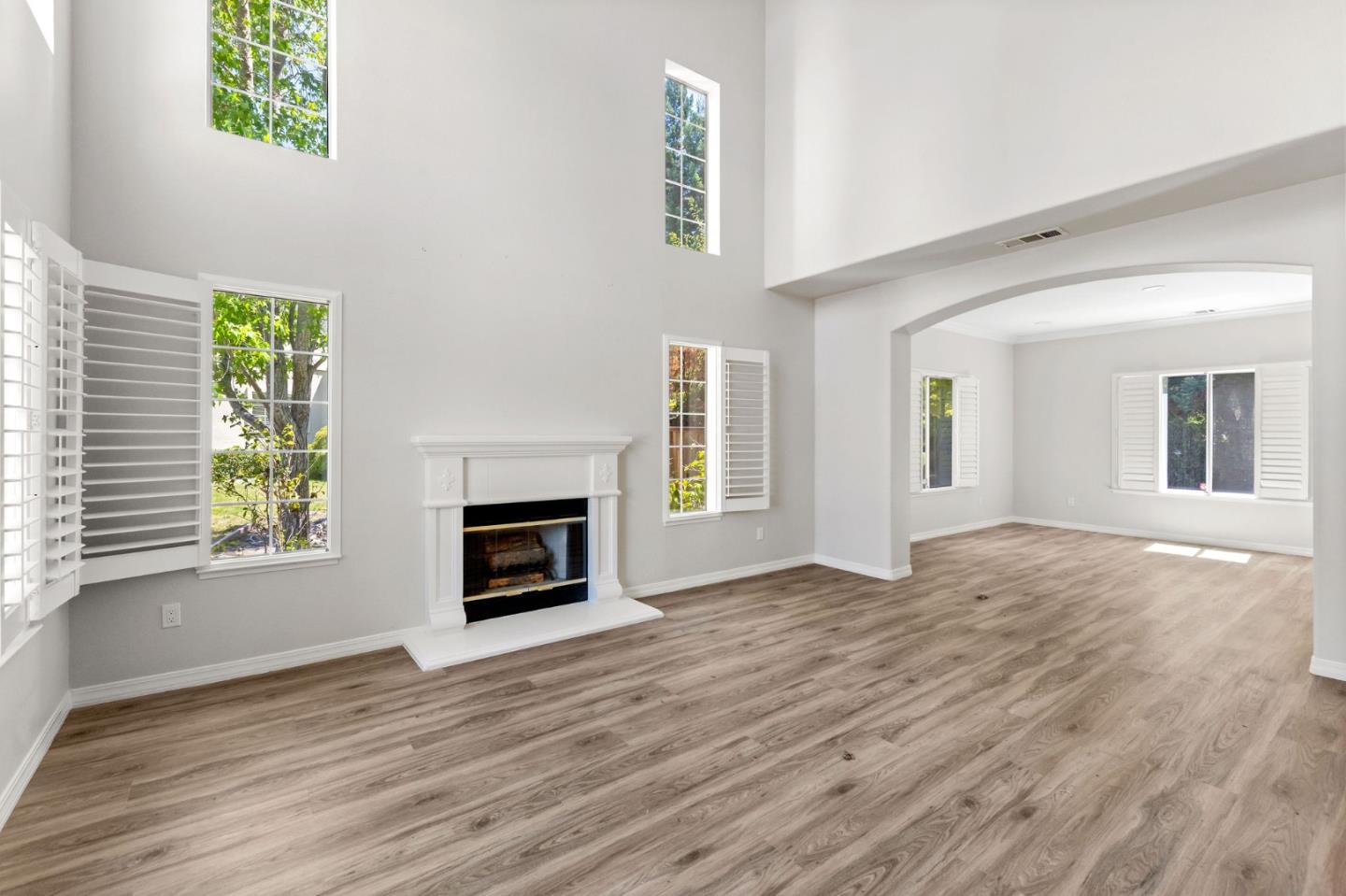 Detail Gallery Image 10 of 75 For 208 Kaitlyn Ln, Danville,  CA 94506 - 5 Beds | 3 Baths