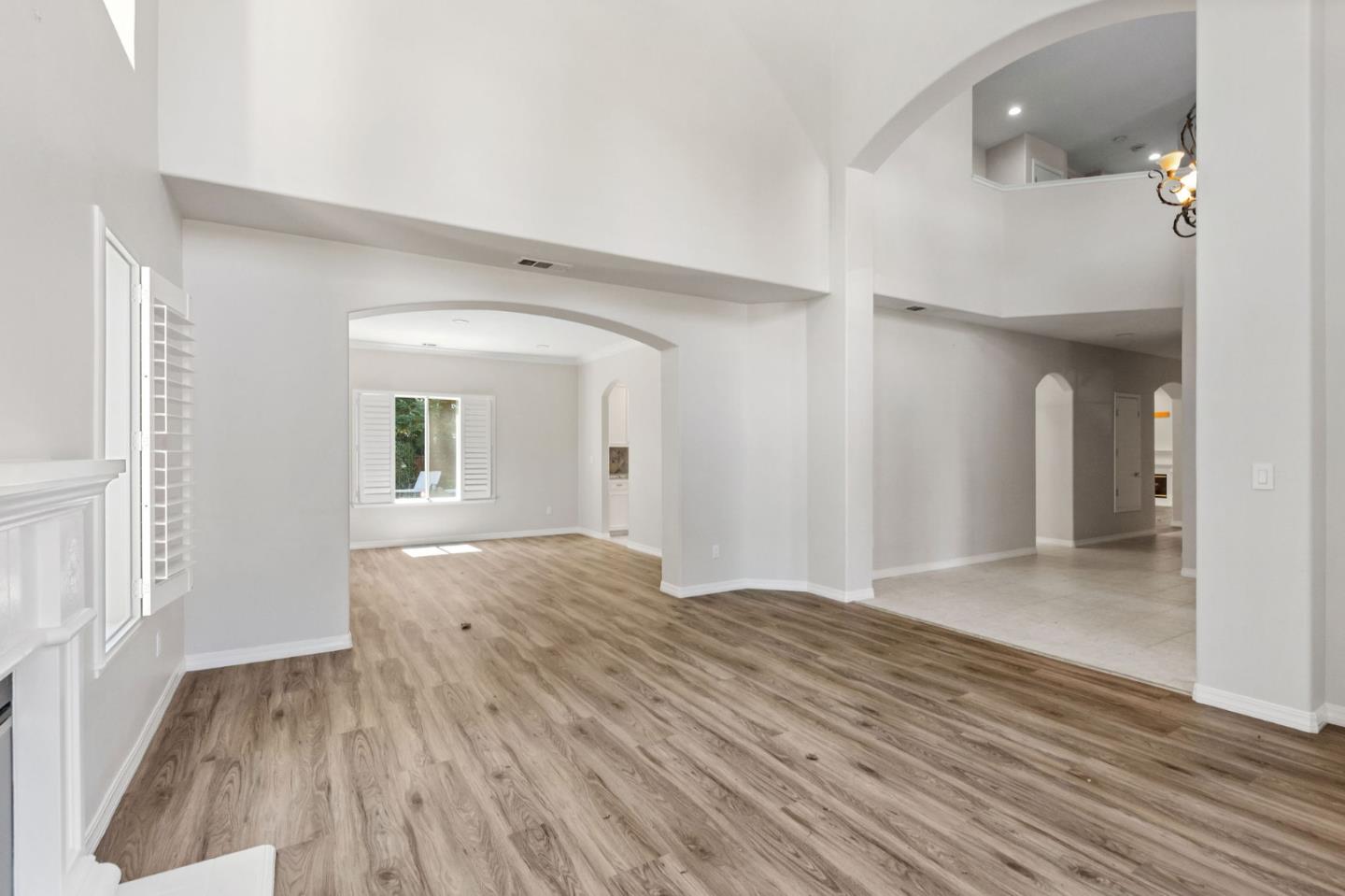 Detail Gallery Image 11 of 75 For 208 Kaitlyn Ln, Danville,  CA 94506 - 5 Beds | 3 Baths